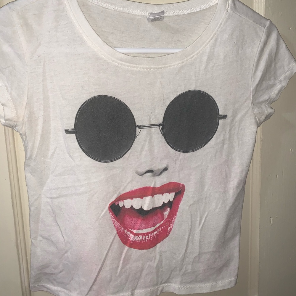 Graphic Cropped Tee